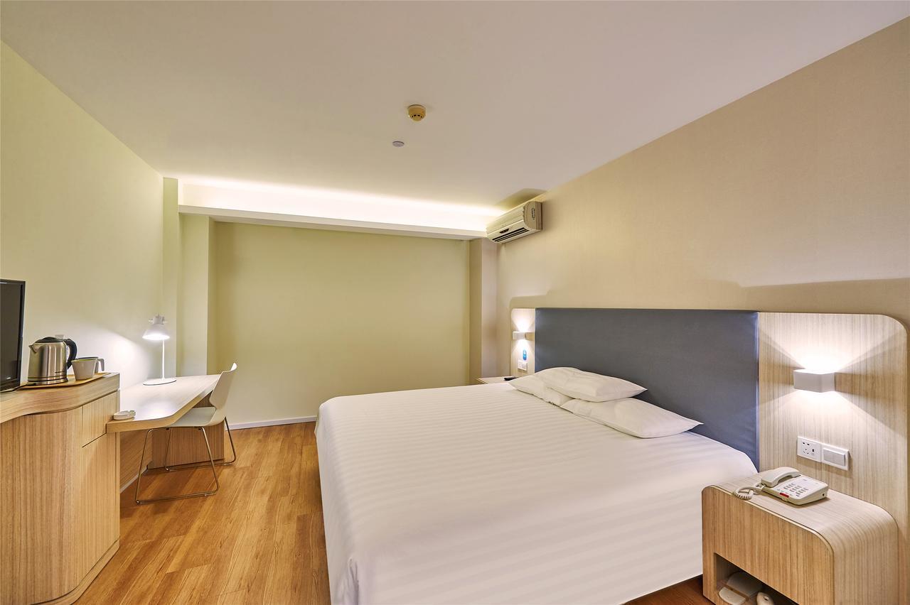 Hanting Xidan Hotel 2*